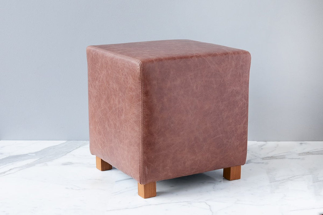 etúHOME Natural Cube Leather Ottoman 1